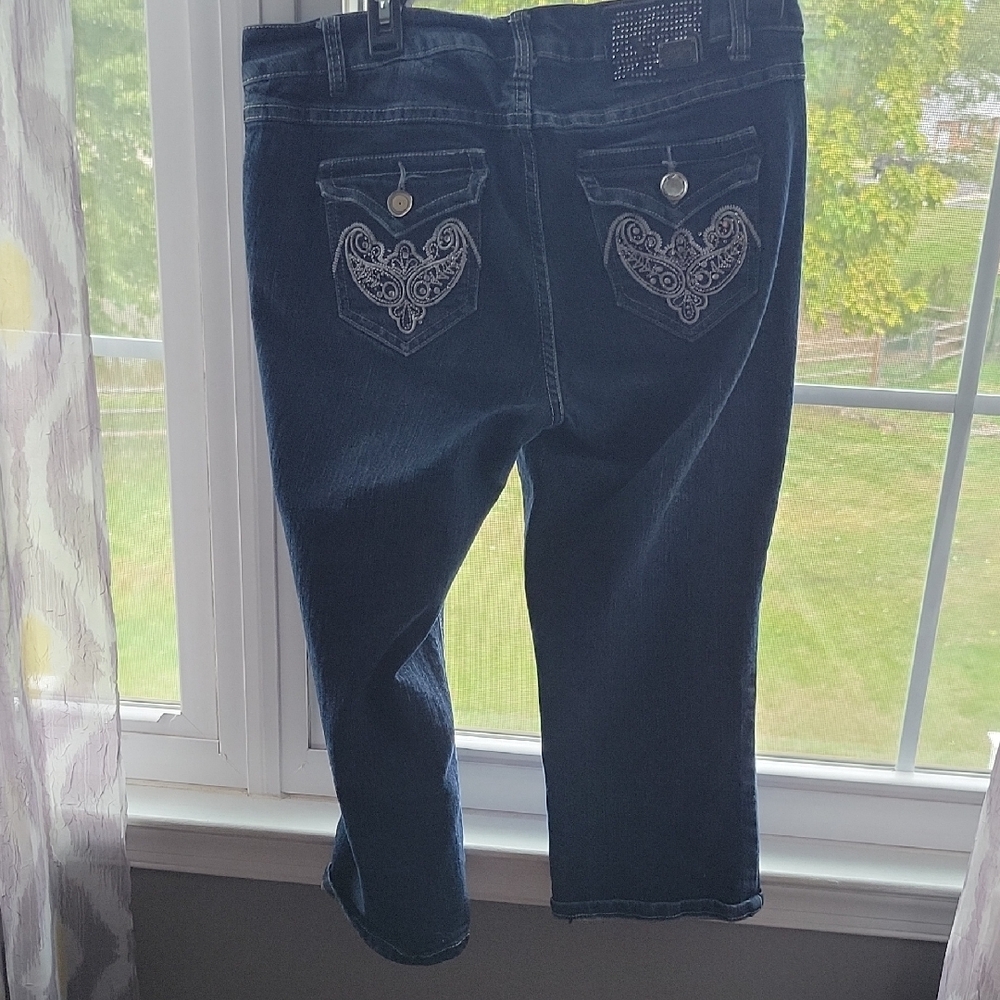 Women's Blue Jeans with Embroidered Pockets